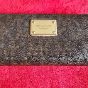 Michael Kors wallet
